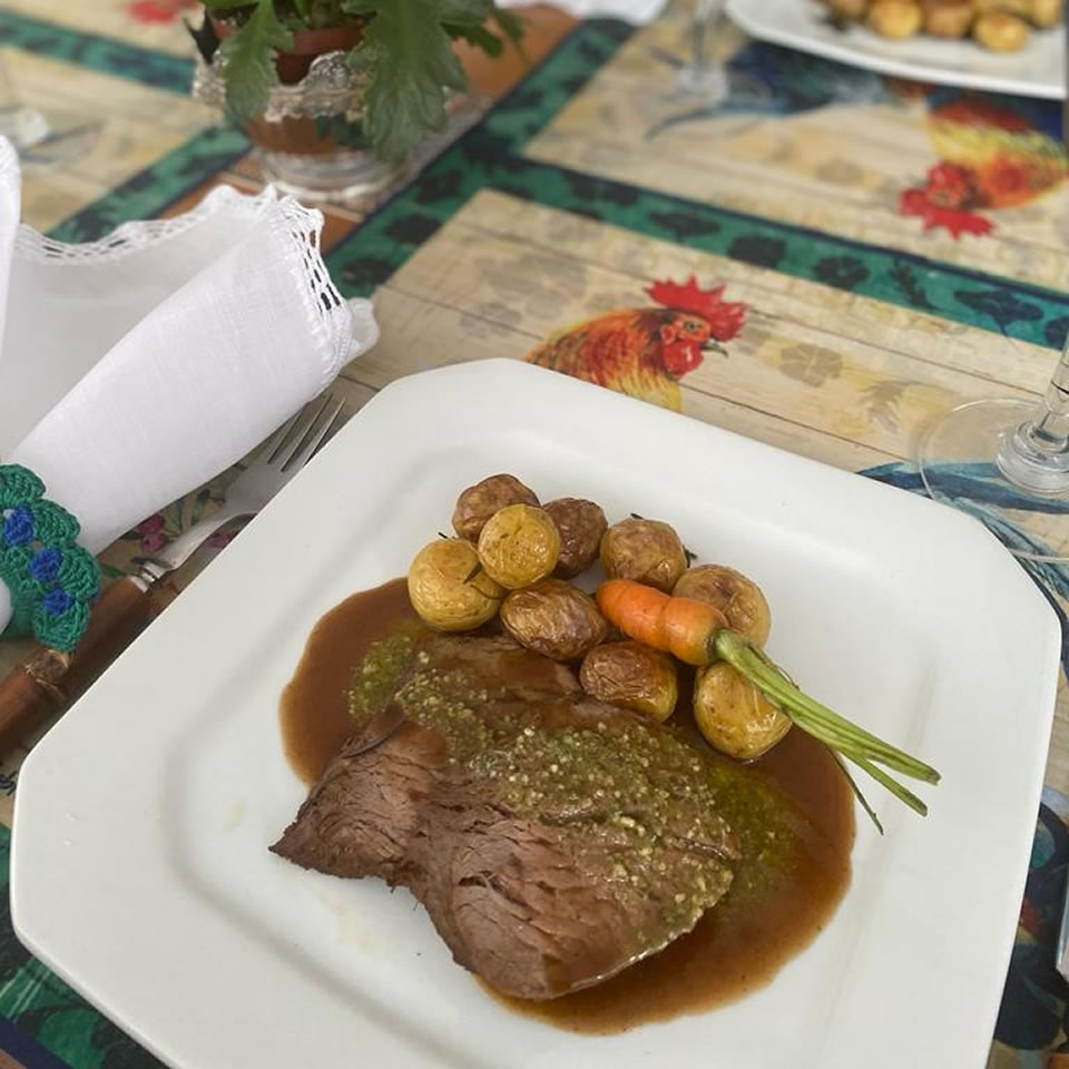 Rosbife ao molho Parrillero au poivre